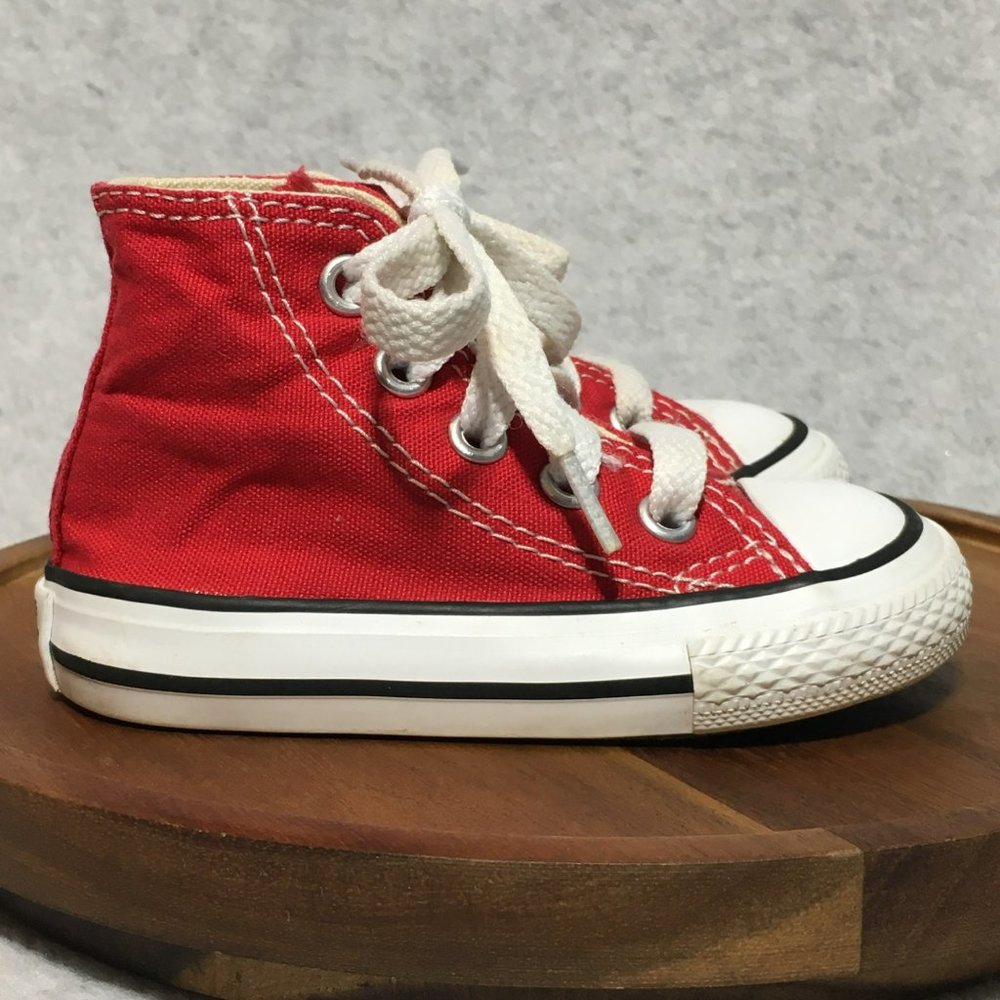 Converse All Star High Tops Toddler Size 4 Red Chuck Taylor Infant Sneakers